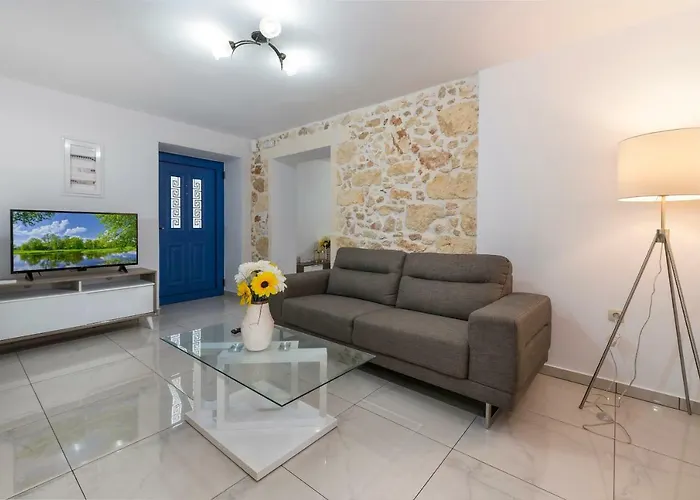 Wave Apartment Chania (Crete)