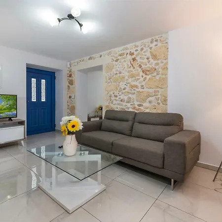 Wave Apartman Hriszí Aktí Haniá